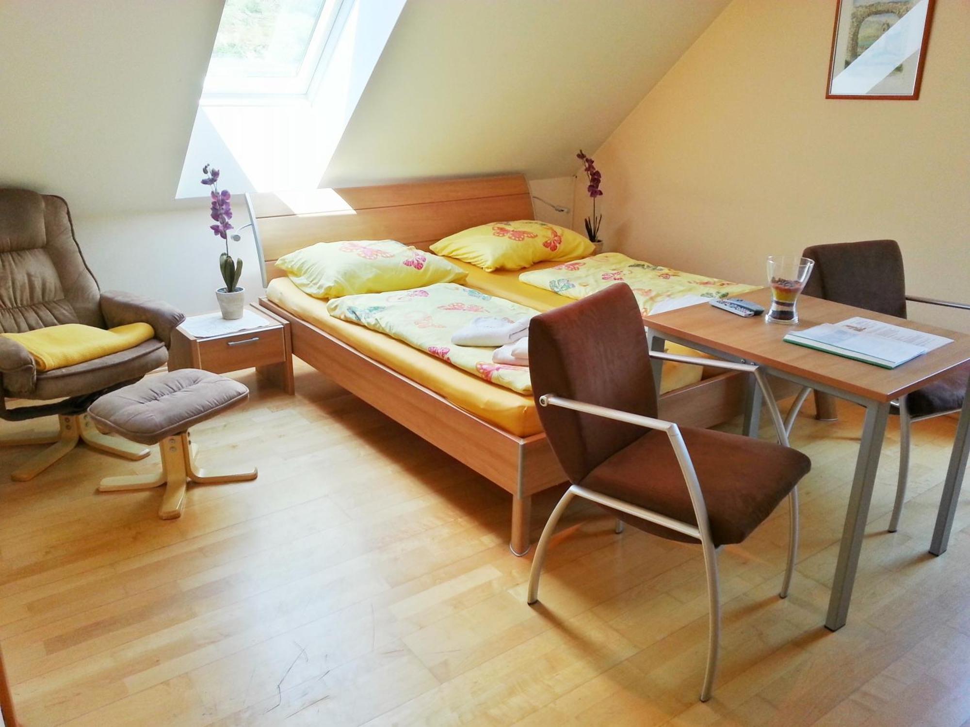 Gaestehaus Zur Schoenen Aussicht Spitz an der Donau Exterior foto