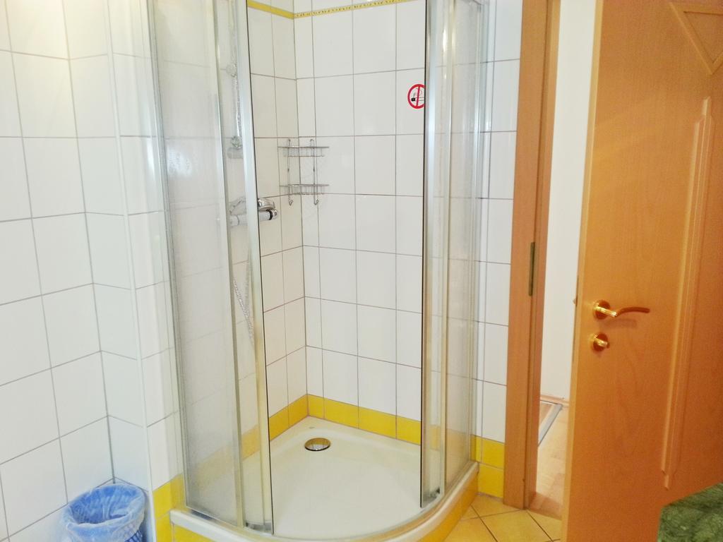 Gaestehaus Zur Schoenen Aussicht Spitz an der Donau Quarto foto