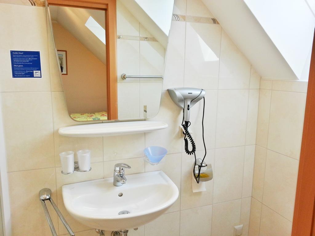 Gaestehaus Zur Schoenen Aussicht Spitz an der Donau Exterior foto
